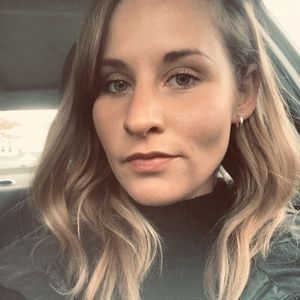 Meet your Posher, Ariana